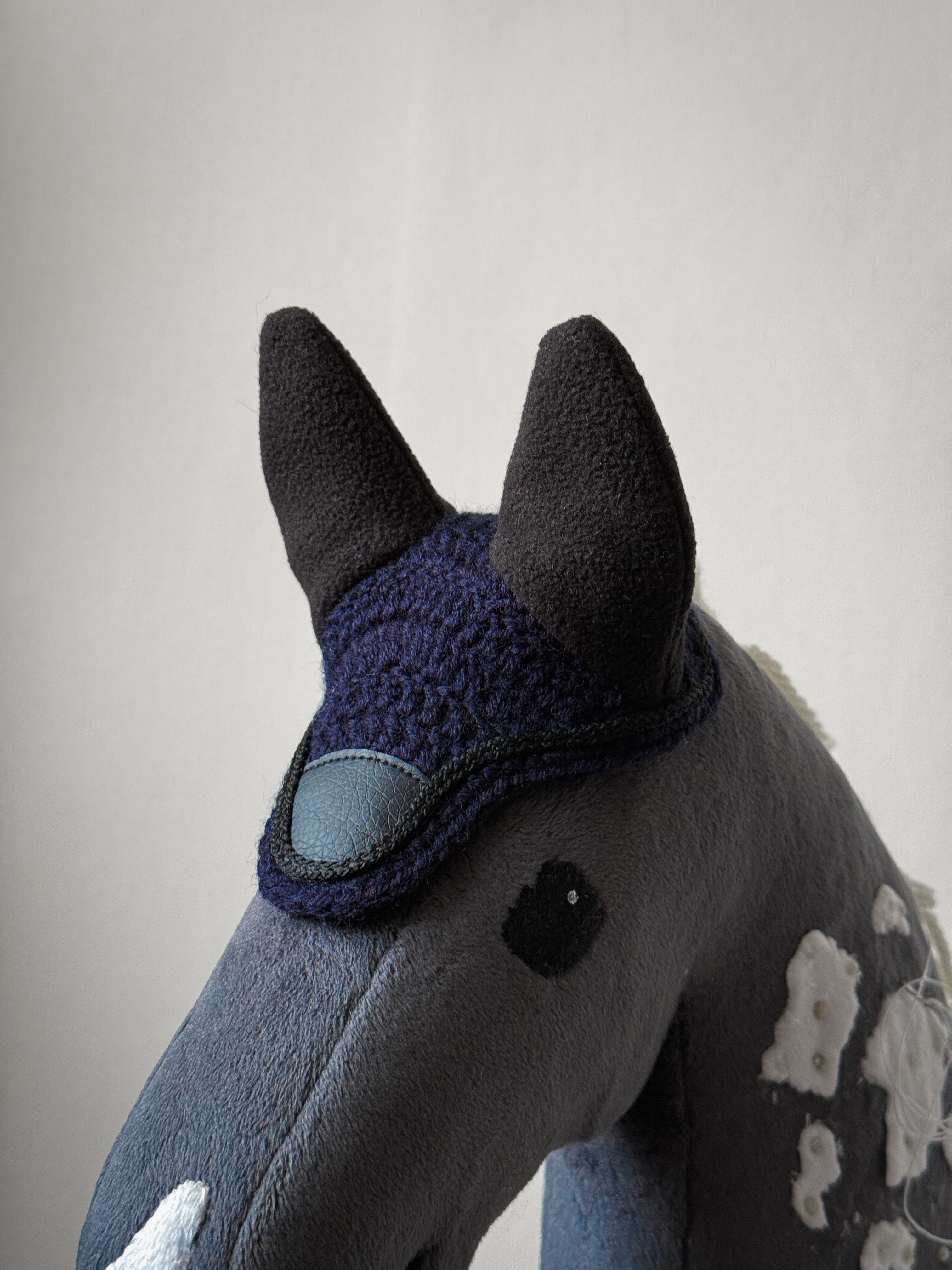 Crochet Ear Bonnet for Hobby Horse | Noir